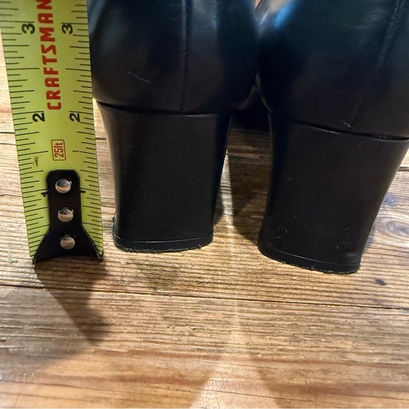 Ralph Lauren Classic Leather Croc Embossed Black 2" Heels 8.5 Made in Spain EUC - Picture 8 of 8